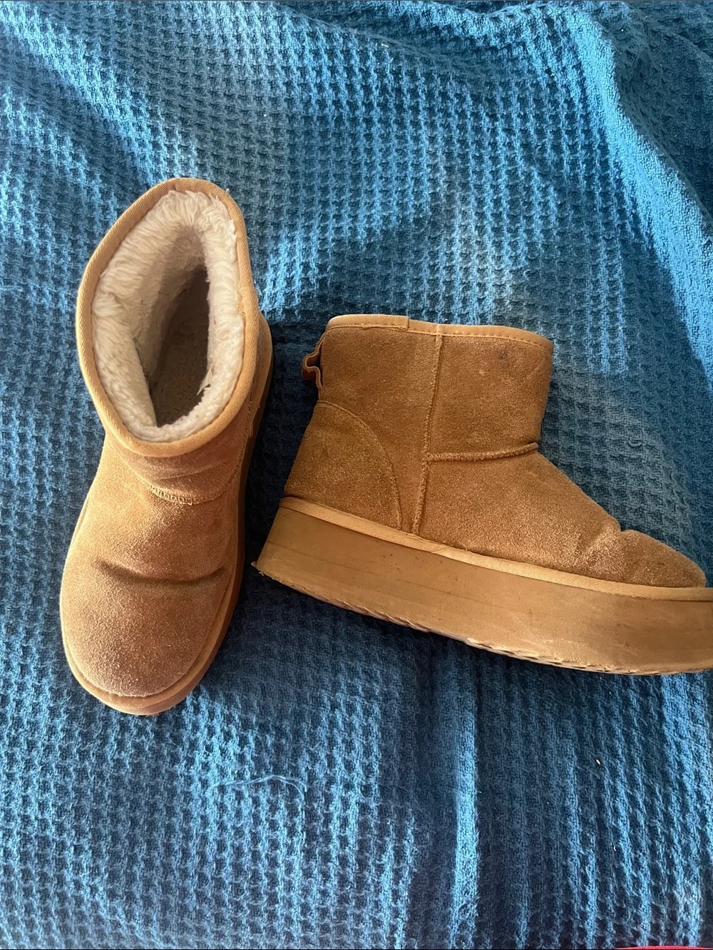 Dream Pairs - Short Platform Boot